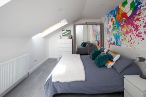 Bedroom- click for photo gallery